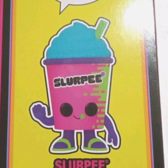 Funko Pop! Blacklight Ad Icons Blue Slurpee Pink Cup 233 7-Eleven Exclusive 7-11 - Picture 7 of 8